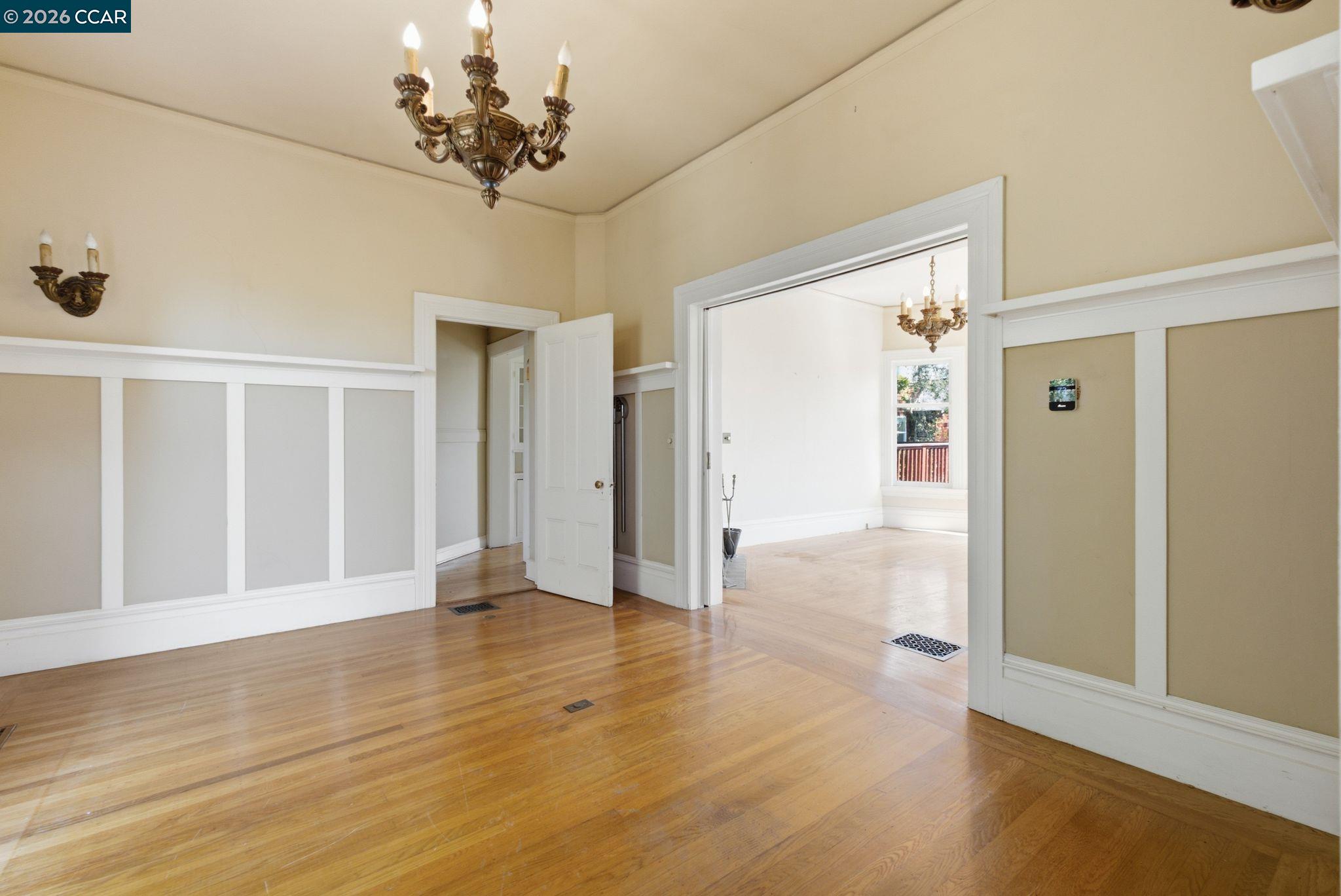 1683 La Loma Ave
