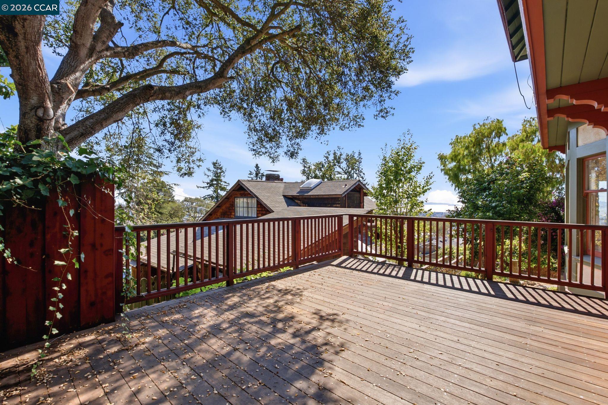 1683 La Loma Ave