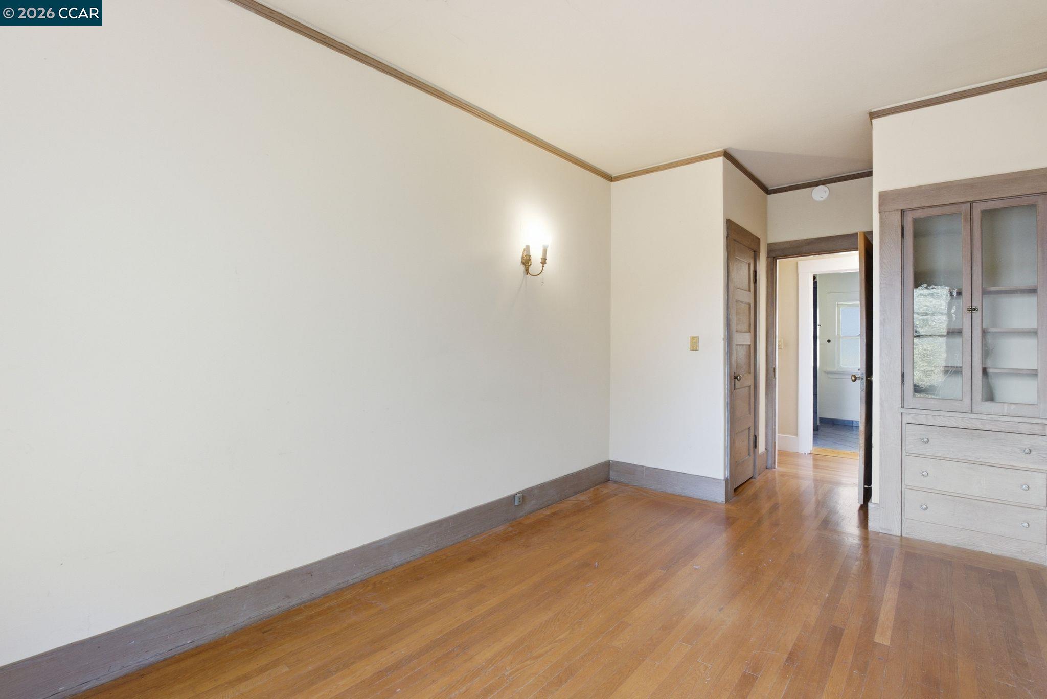1683 La Loma Ave