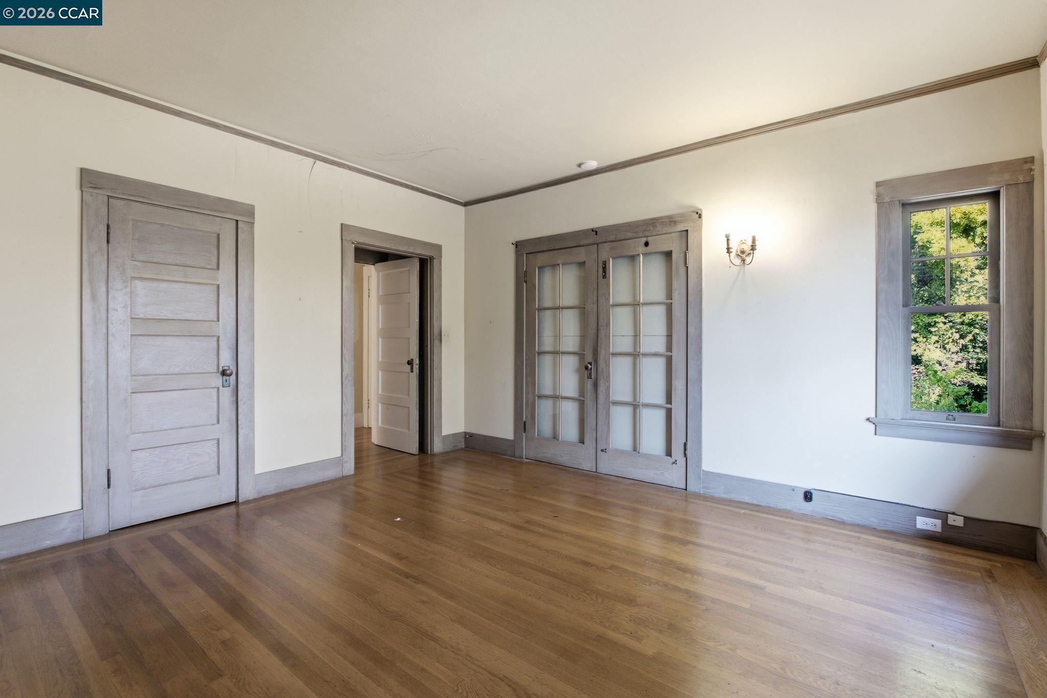1683 La Loma Ave