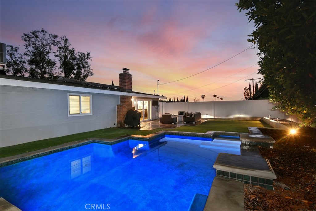 20717 Burbank Blvd