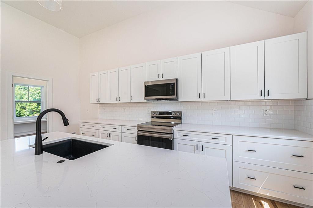4201 N 110th Terrace