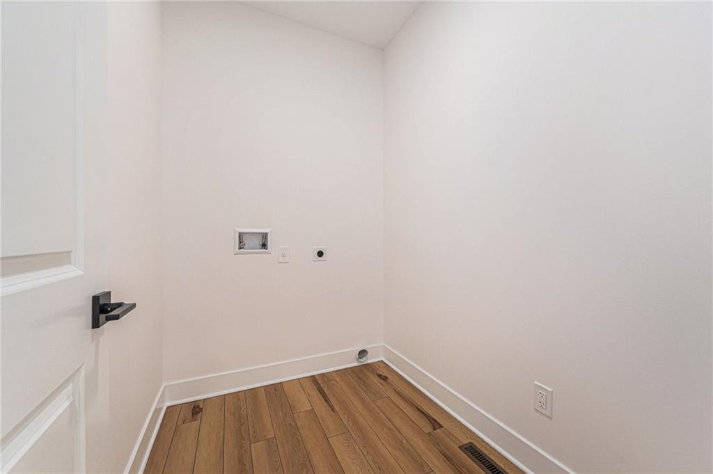 4201 N 110th Terrace