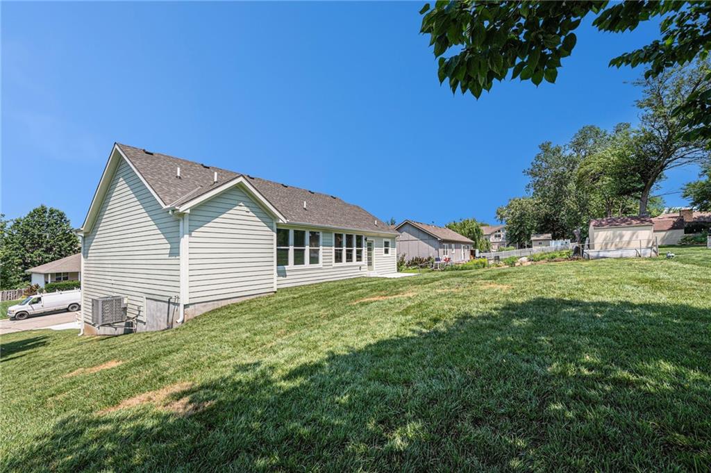 4201 N 110th Terrace