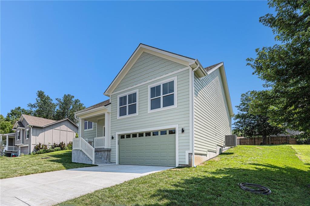 4201 N 110th Terrace