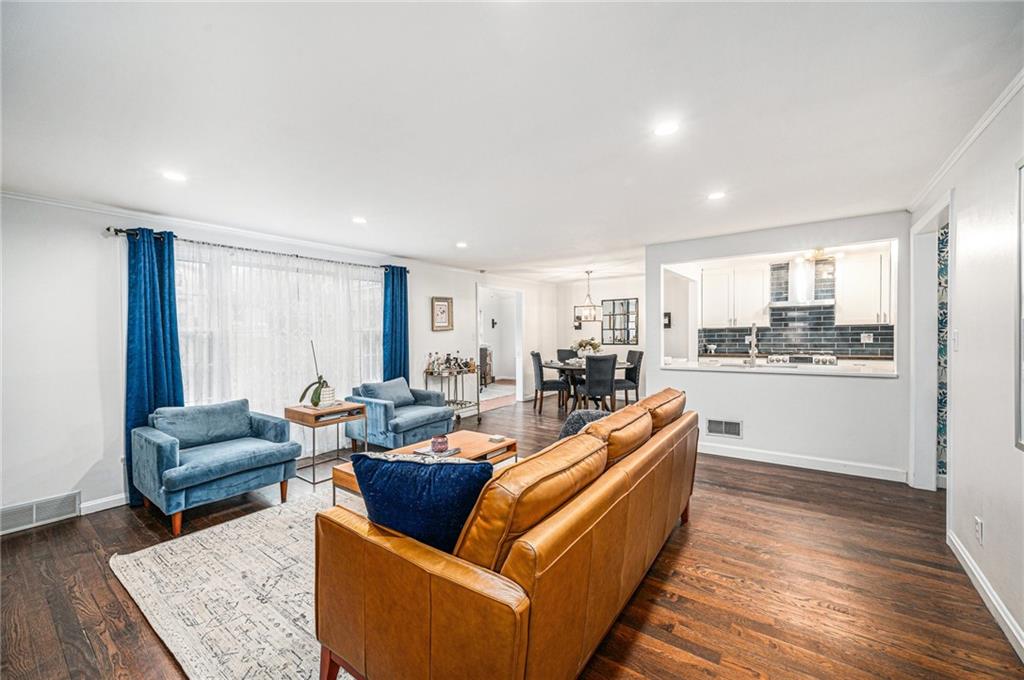 4605 W 76th Street