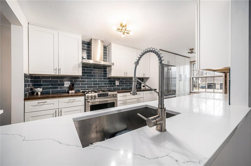 4605 W 76th Street