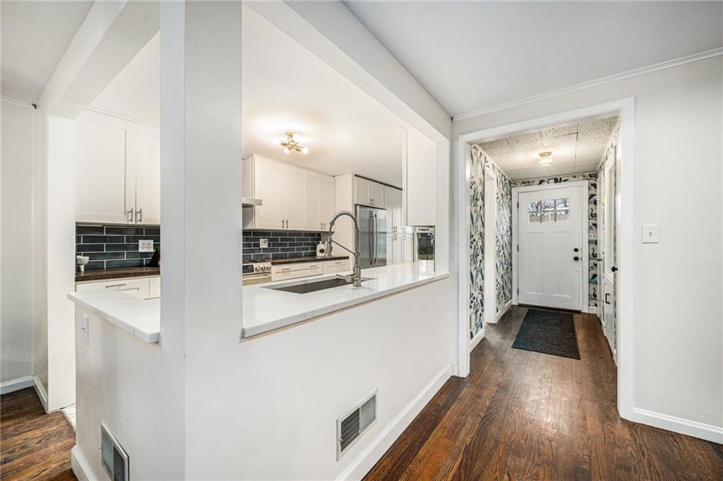 4605 W 76th Street