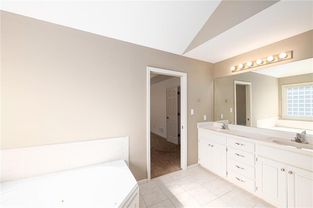 1412 SW Trail Ridge Drive