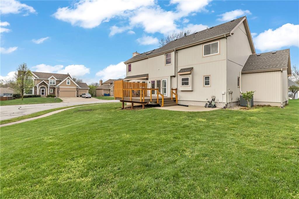 1327 Huntington Drive