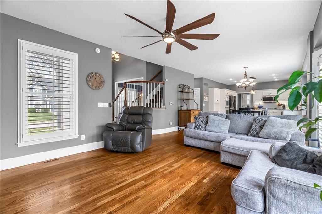 1327 Huntington Drive