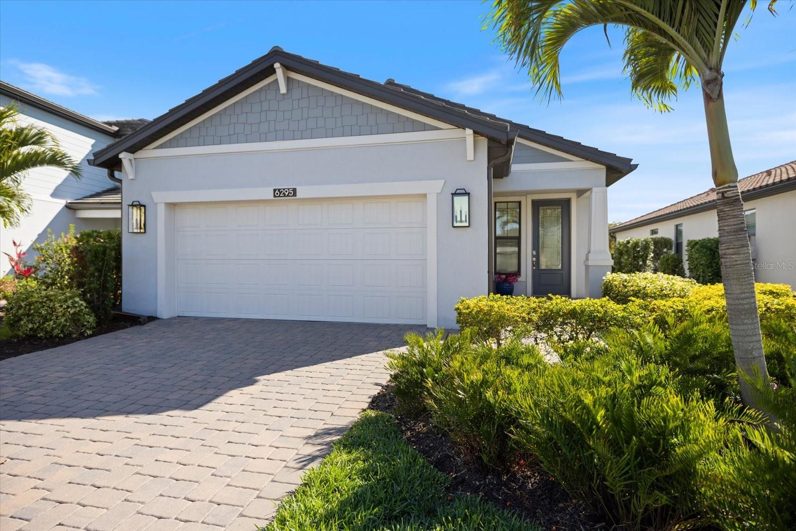 6295 CRESTED EAGLE LN