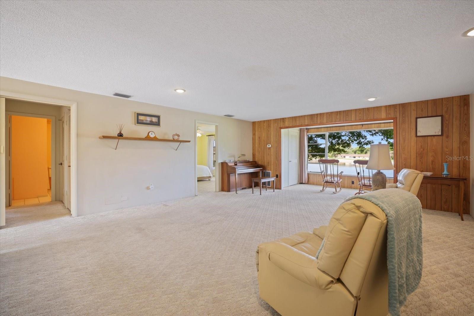 4438 NARRAGANSET TRL #98A