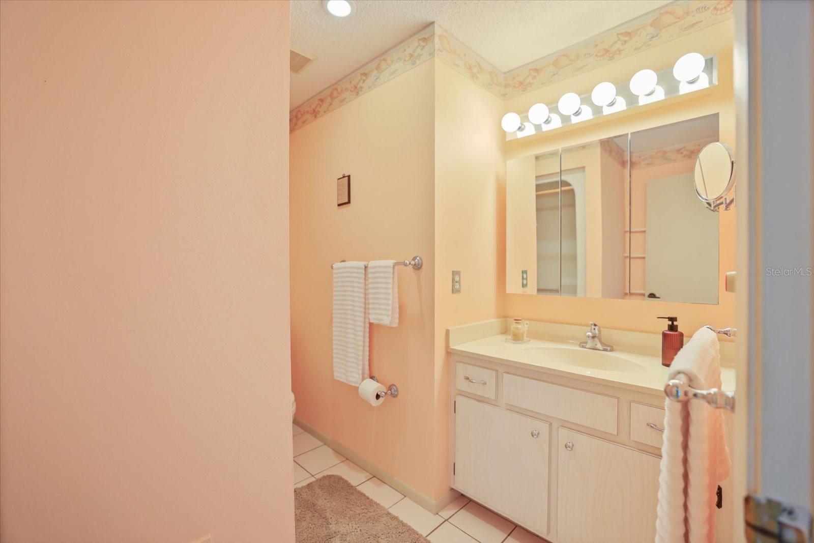 4438 NARRAGANSET TRL #98A