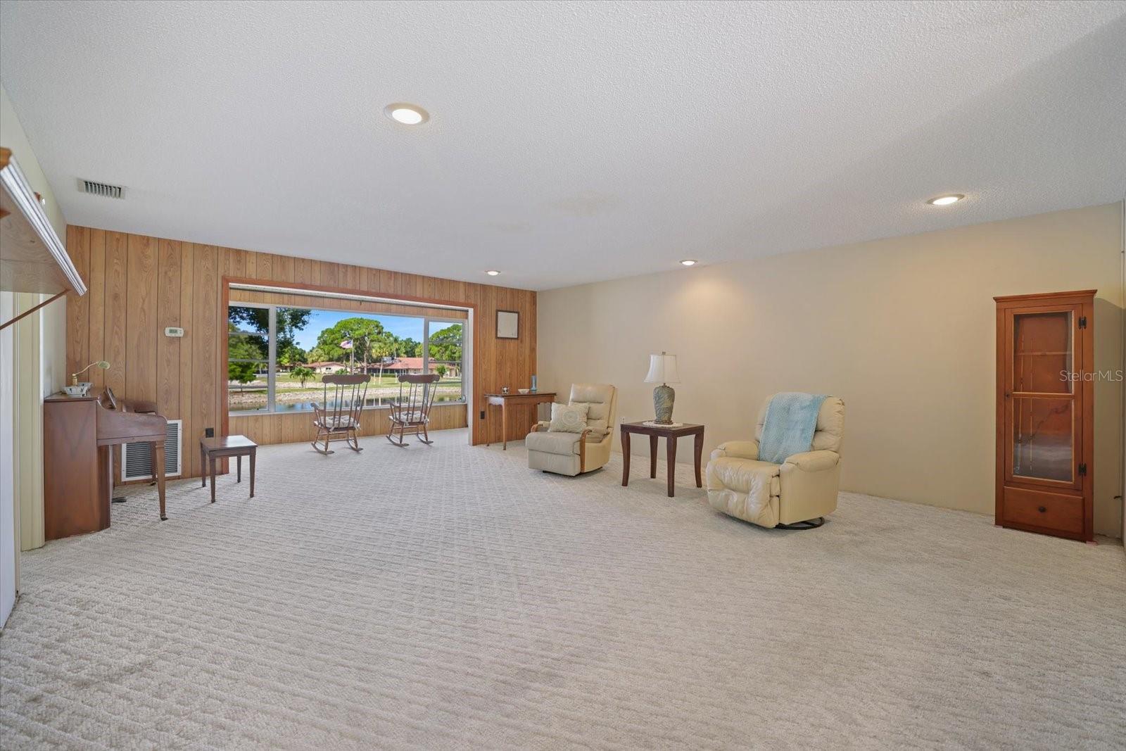 4438 NARRAGANSET TRL #98A