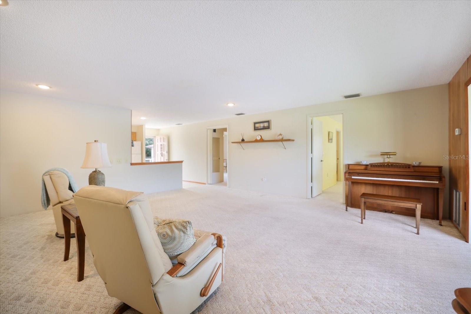 4438 NARRAGANSET TRL #98A