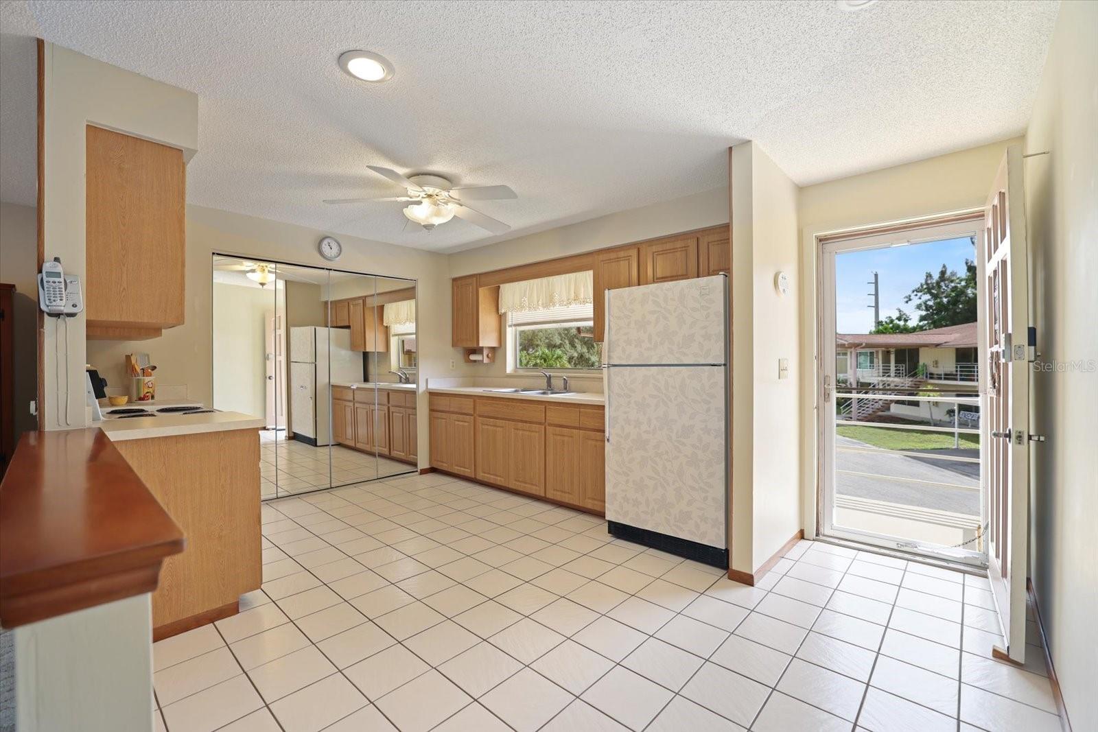 4438 NARRAGANSET TRL #98A