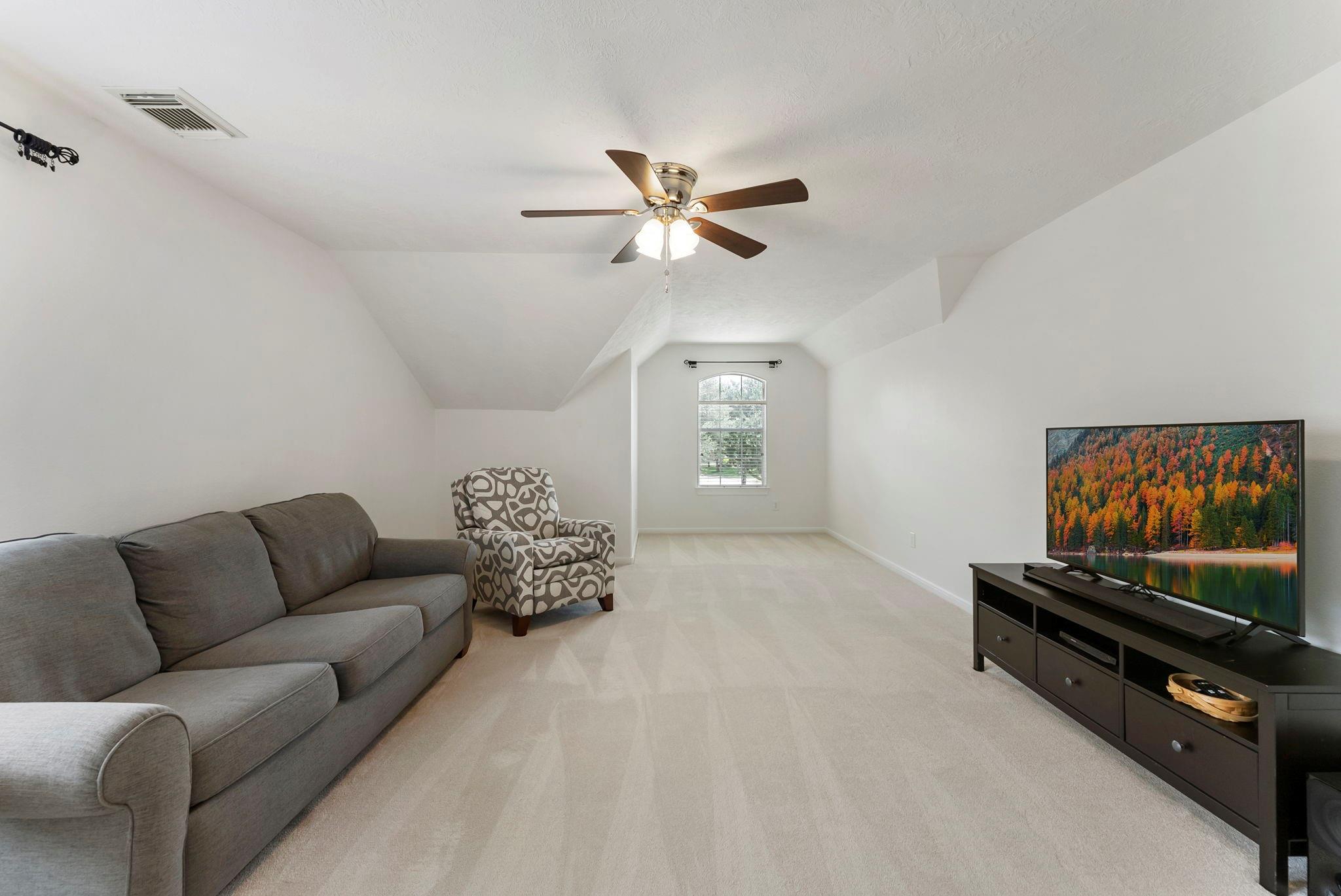 6643 Knollbridge Lane