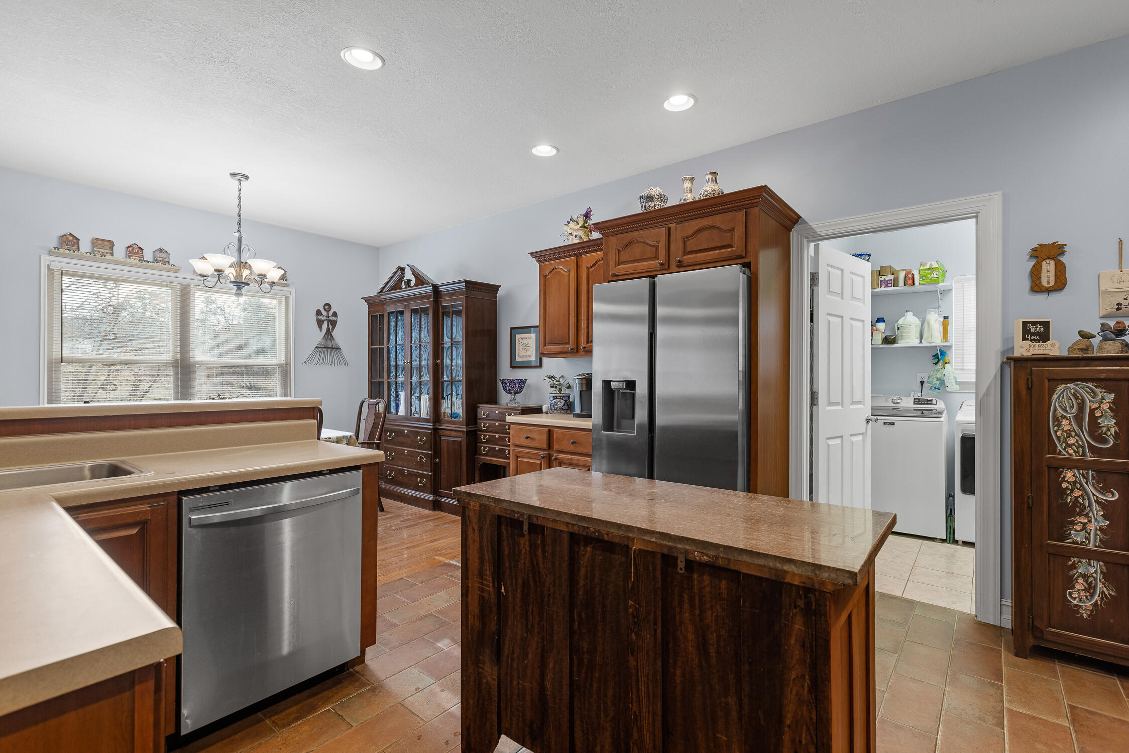 141 NE Peppertree Drive