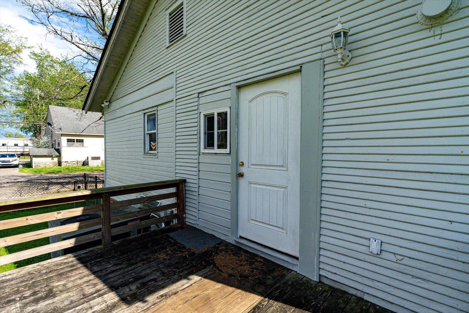705 W 12th Street