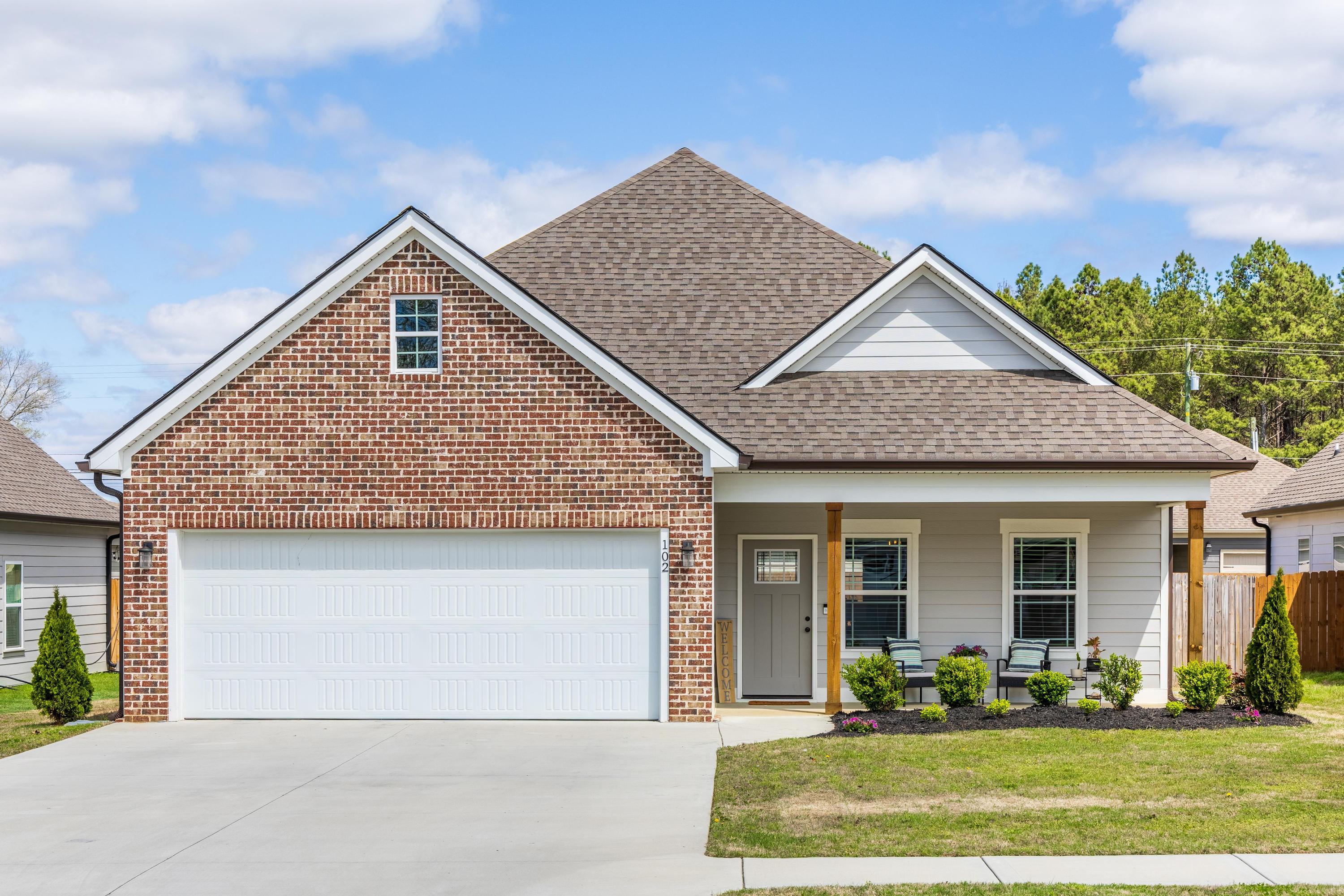 102 Country Cove Drive