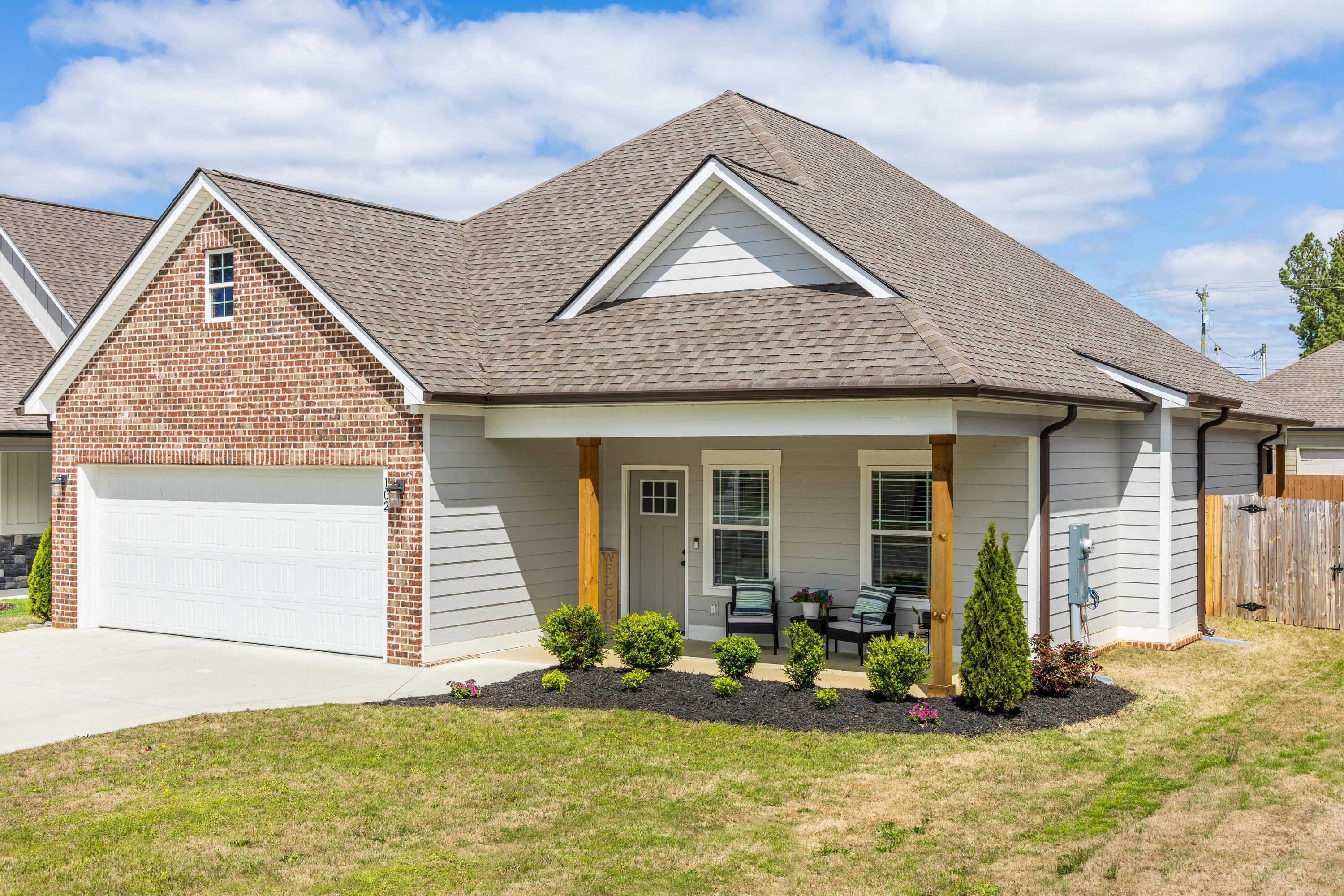 102 Country Cove Drive