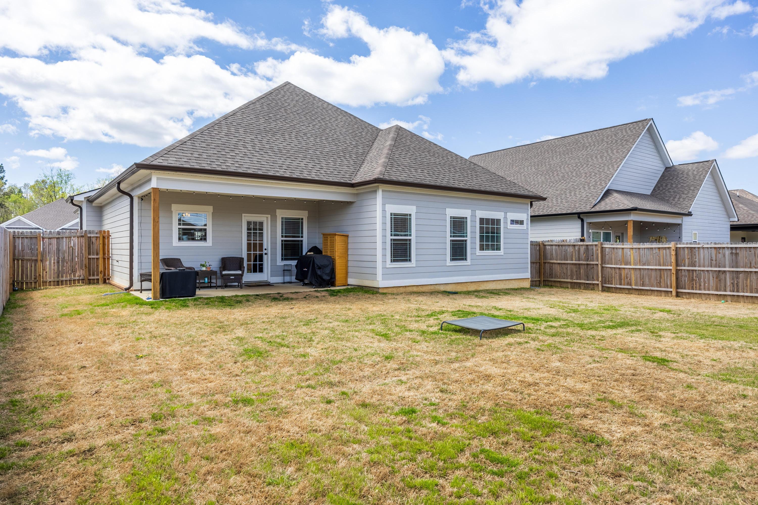 102 Country Cove Drive