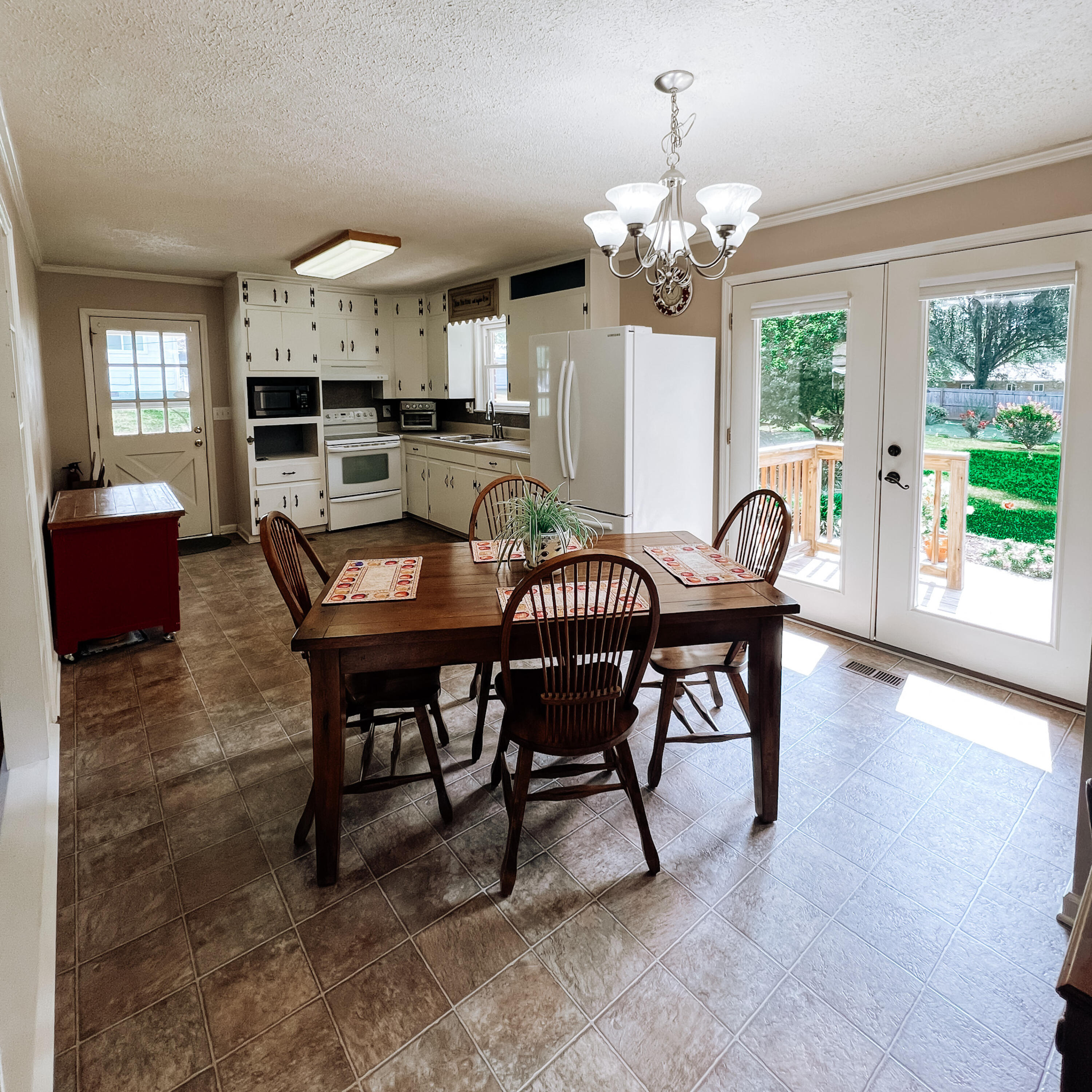147 Jordan Circle
