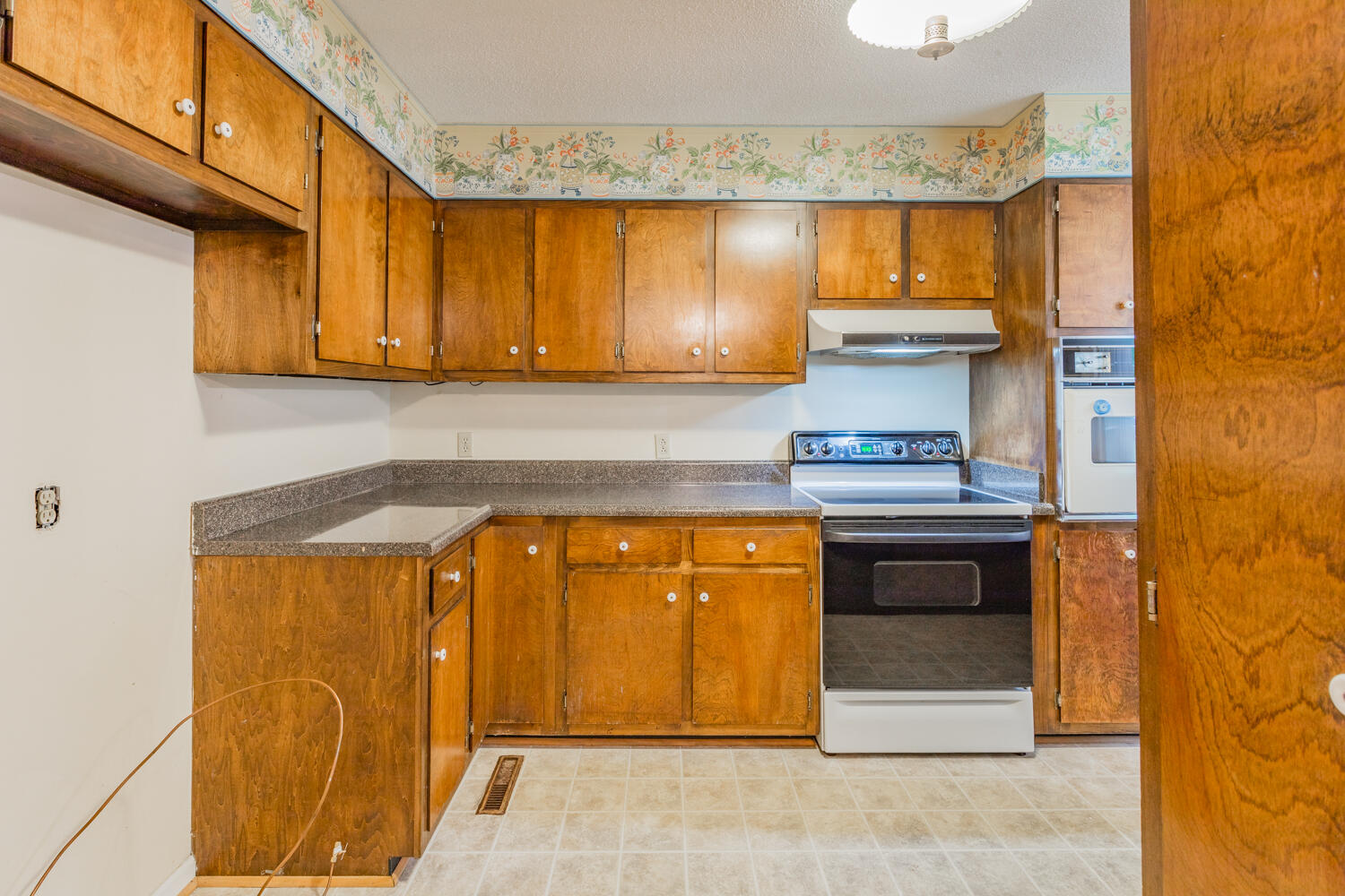 304 Dogwood Circle, LaFayette