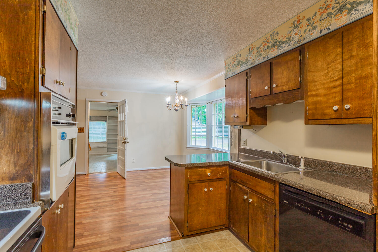 304 Dogwood Circle, LaFayette
