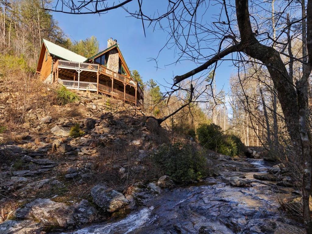 3183 Emery Creek Road