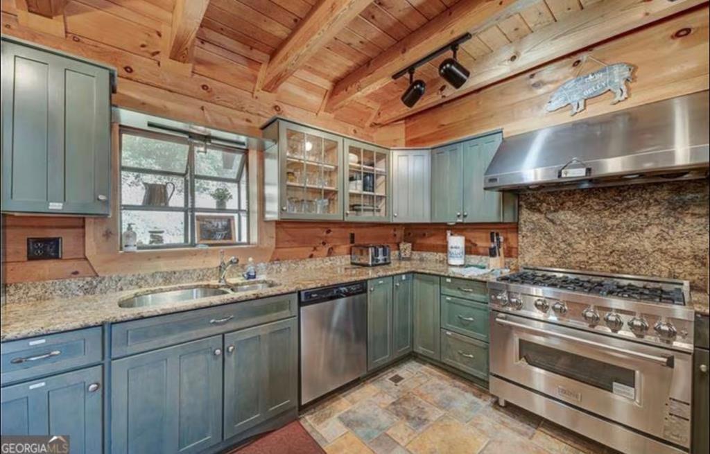 3183 Emery Creek Road