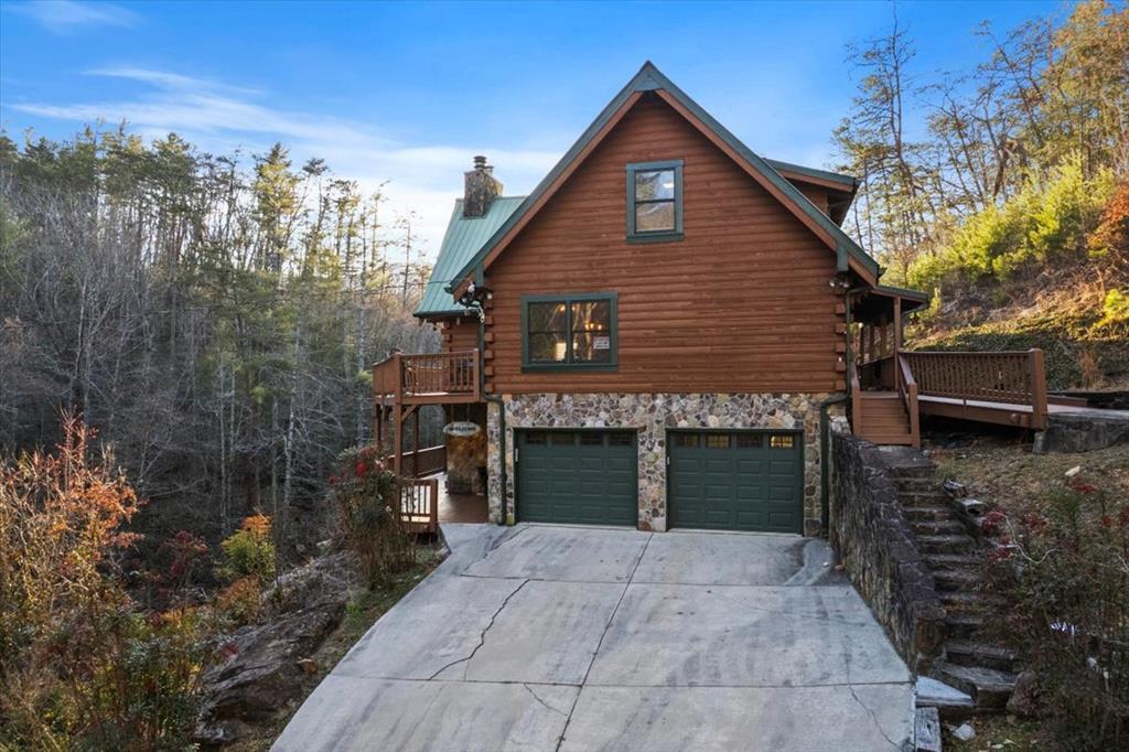 3183 Emery Creek Road