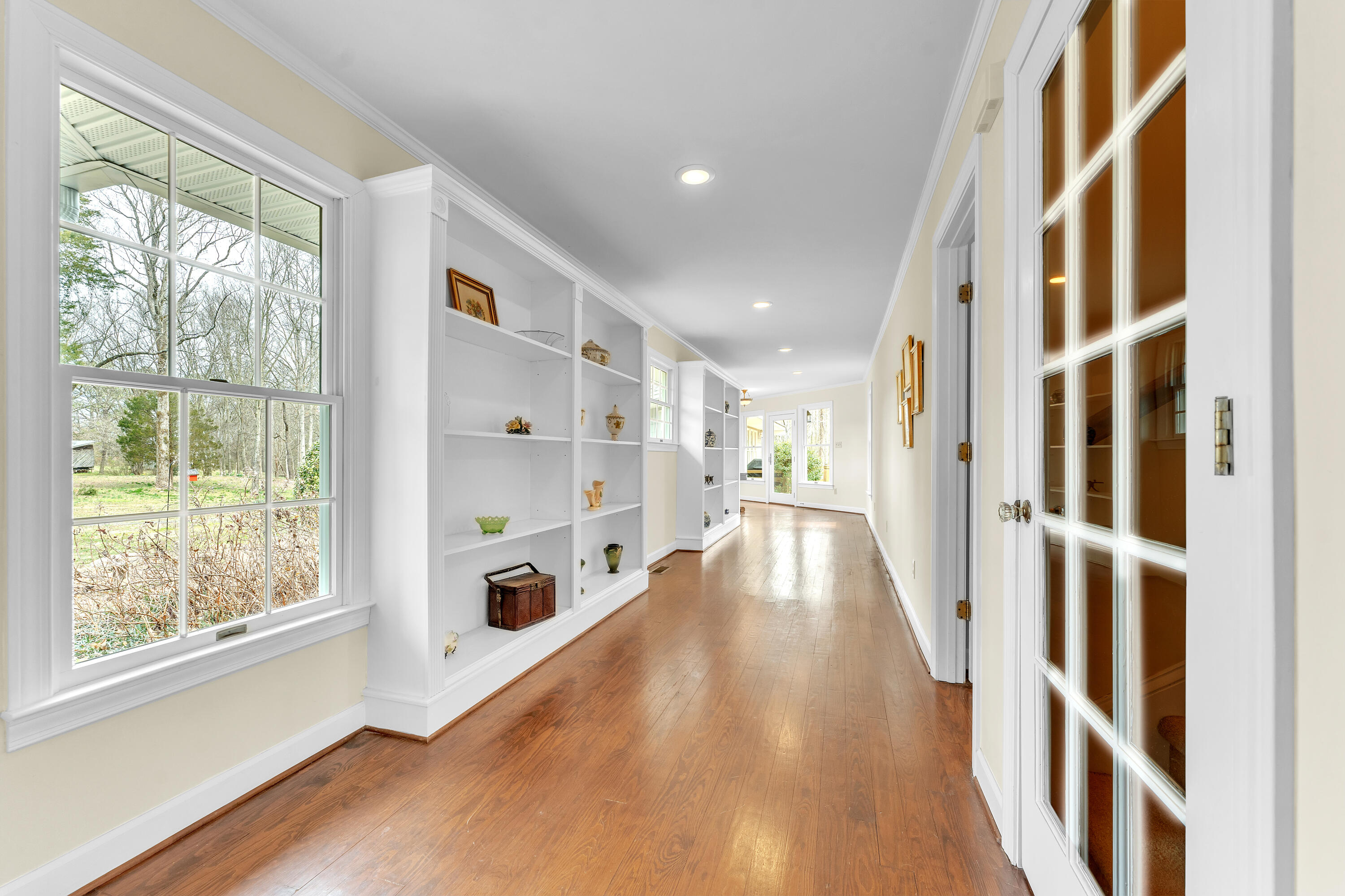 1025 Lowe Road