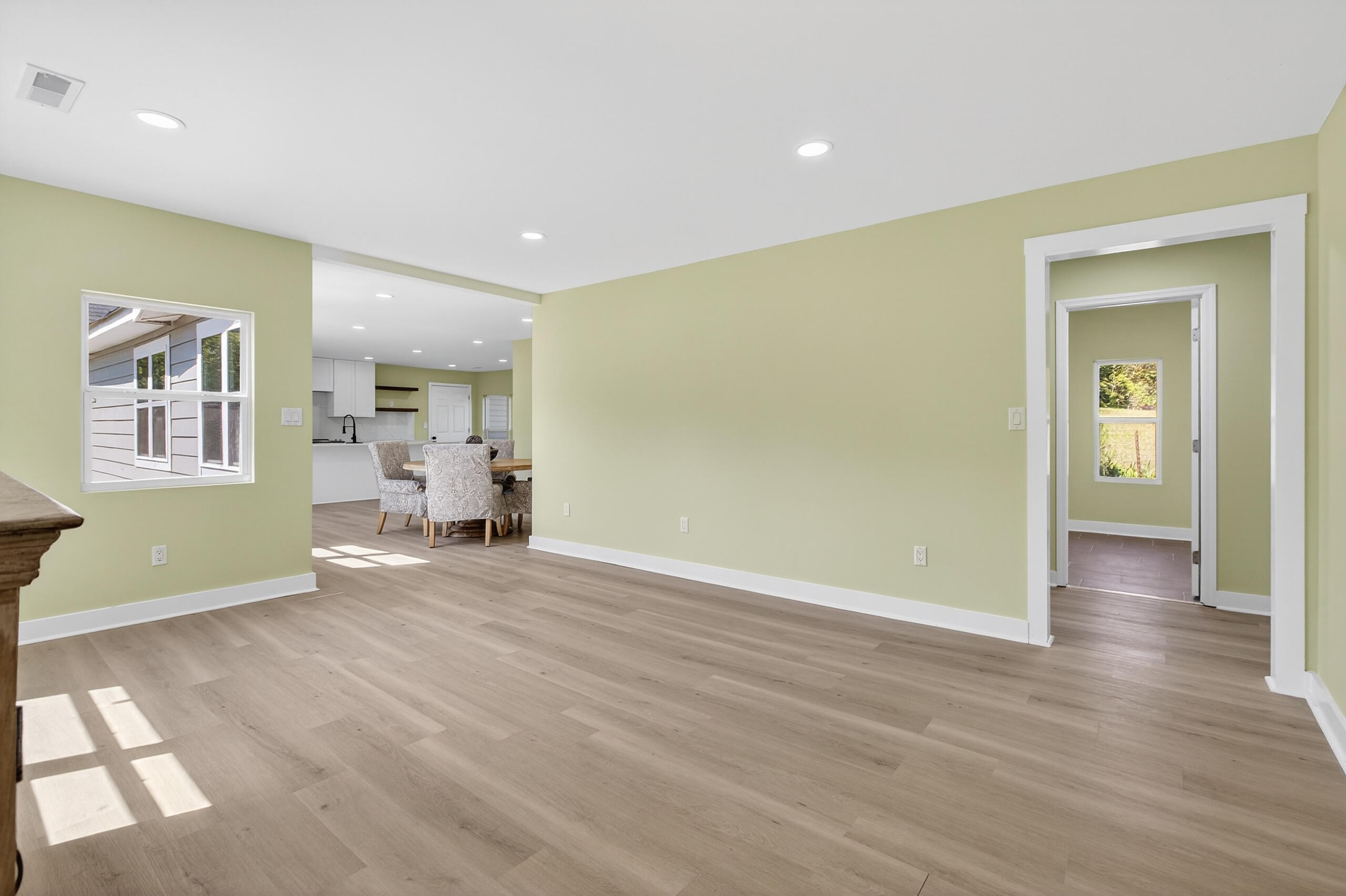 11119 London Lane