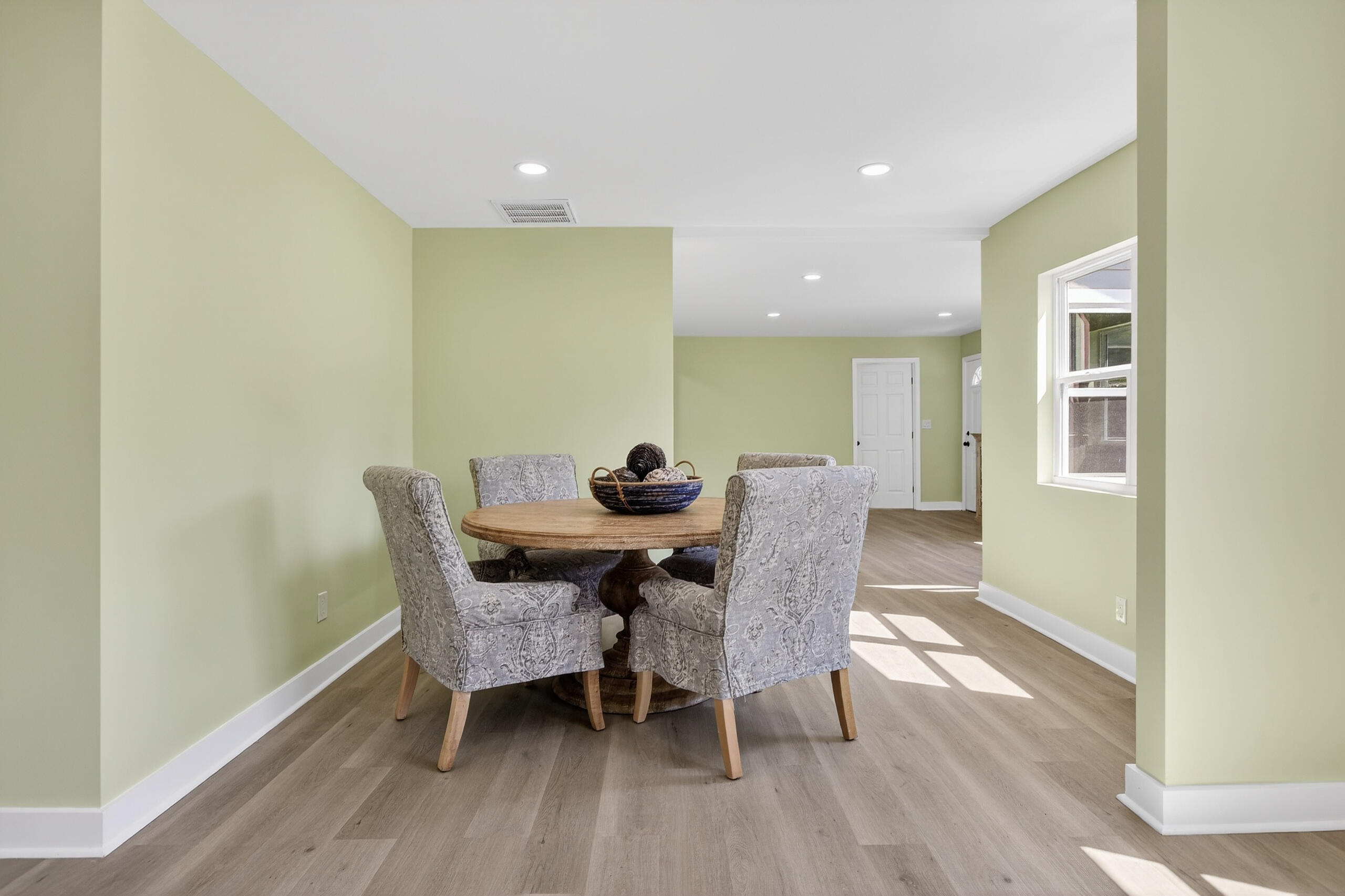 11119 London Lane
