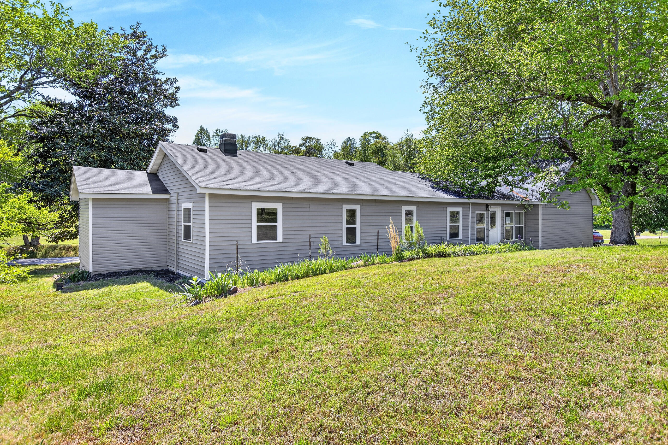 11119 London Lane