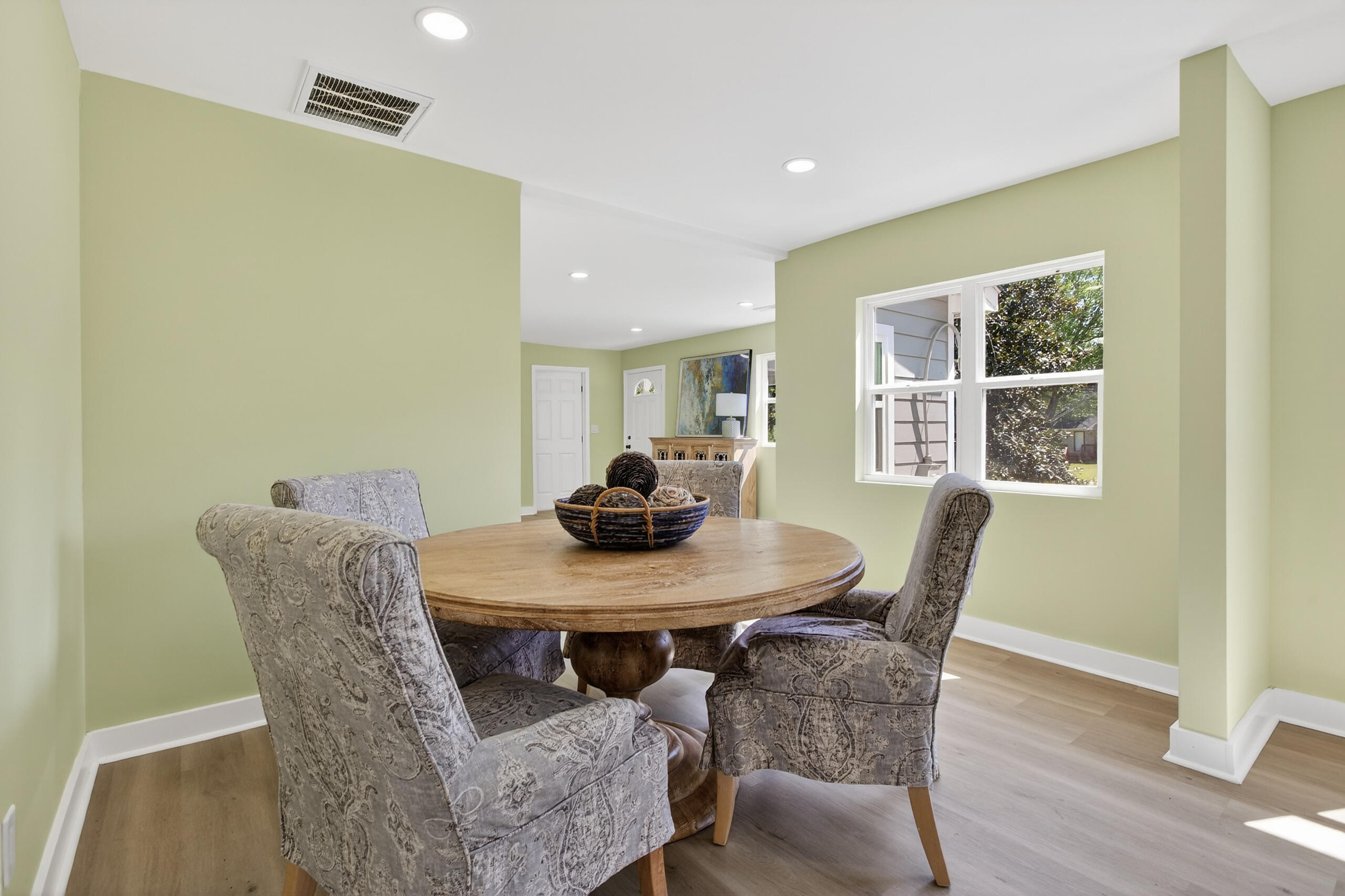 11119 London Lane