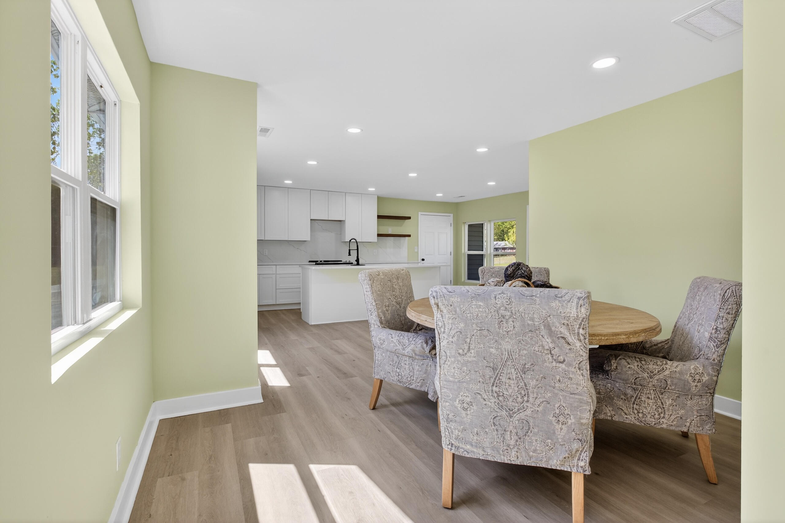 11119 London Lane