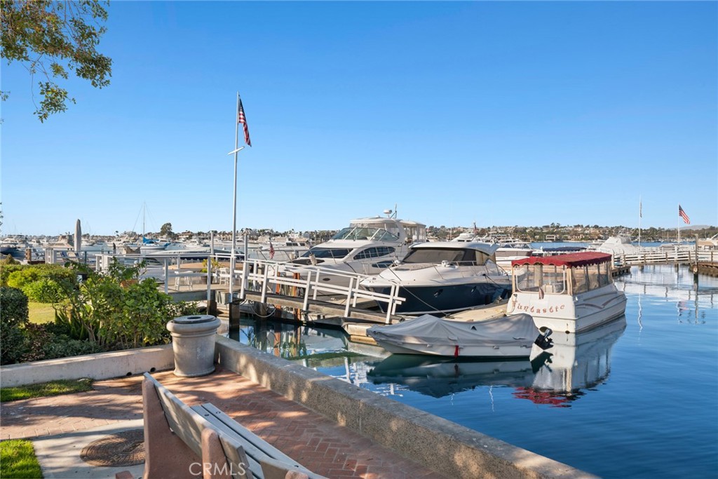 501 W Edgewater Avenue