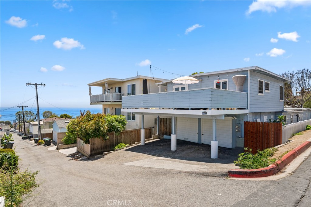 295 Wave Street