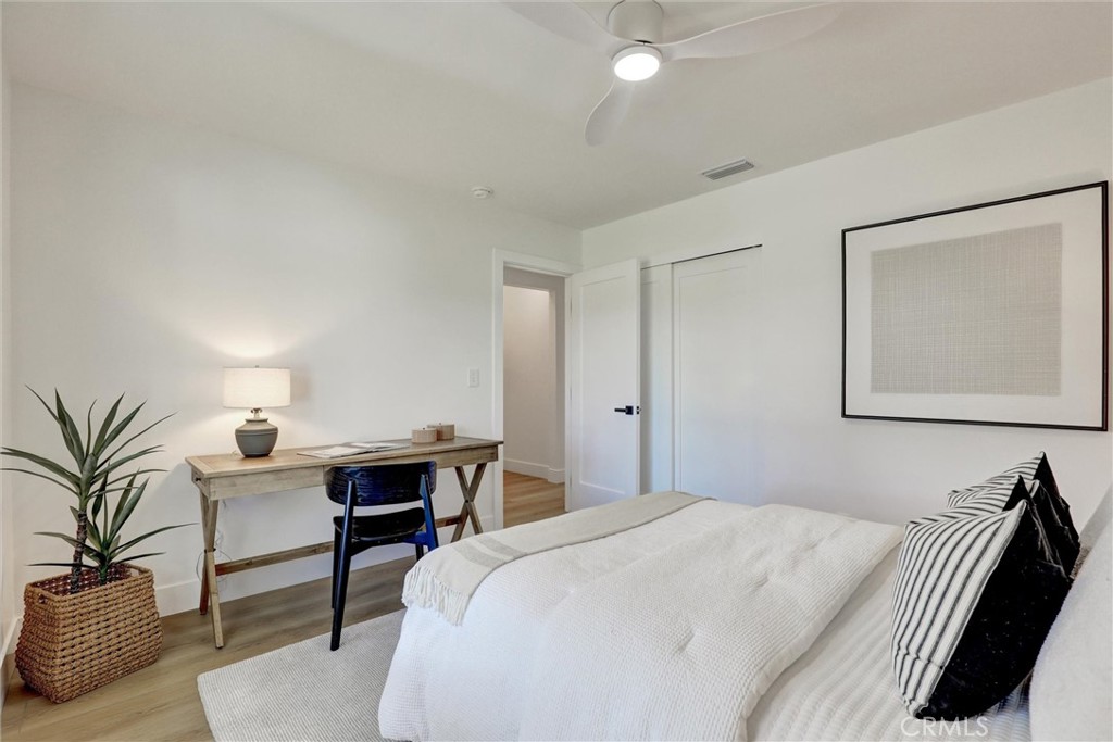 2046 Calvert