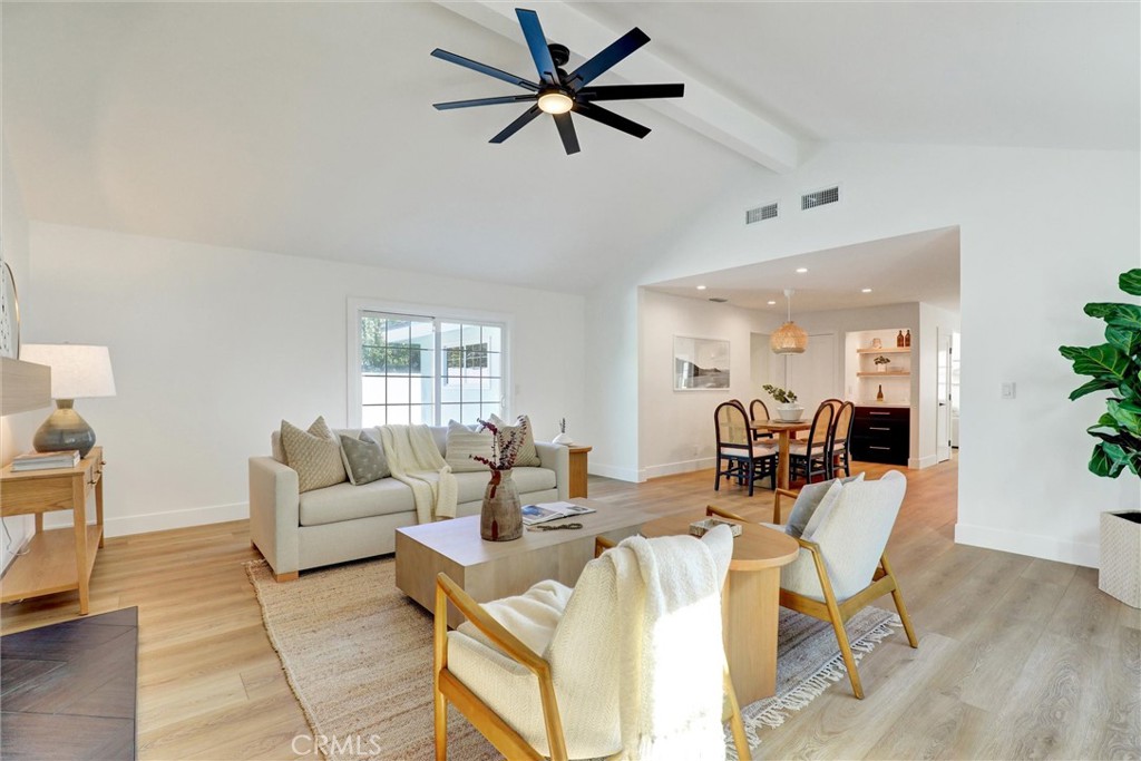 2046 Calvert
