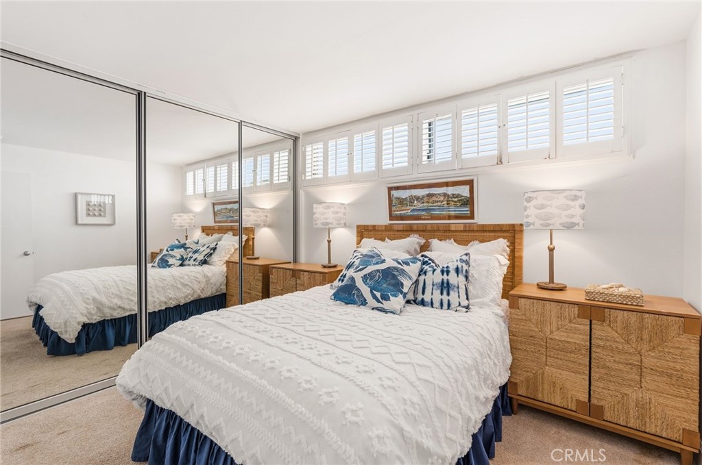 6910 W Oceanfront