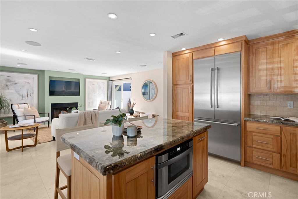 1569 E Ocean Boulevard