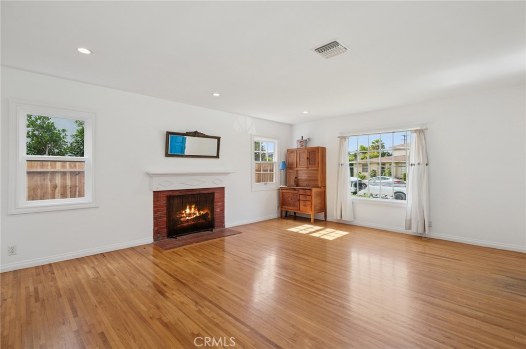 476 Costa Mesa Street