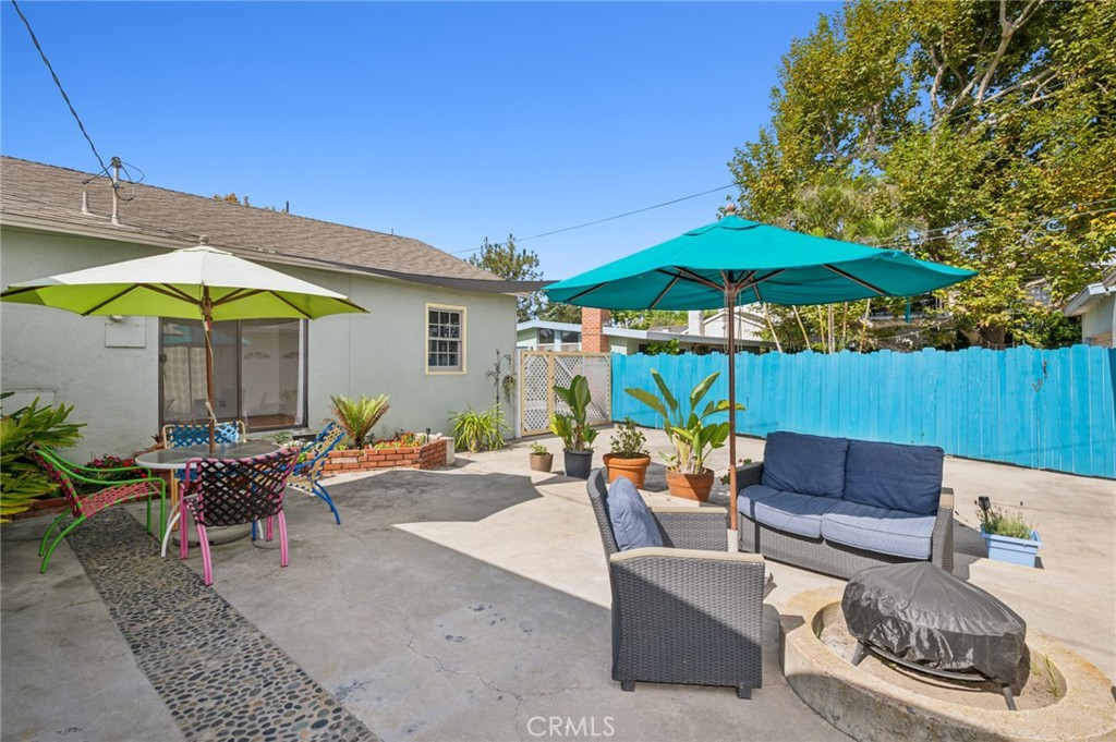 476 Costa Mesa Street