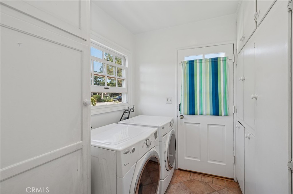 476 Costa Mesa Street