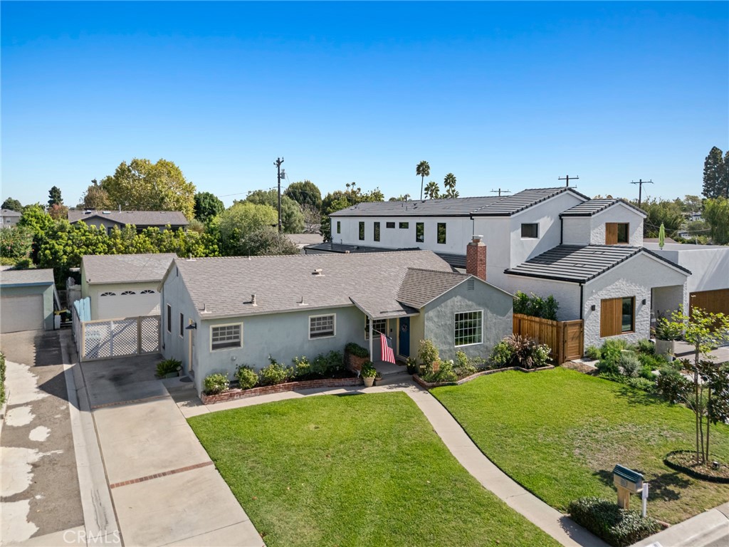 476 Costa Mesa Street