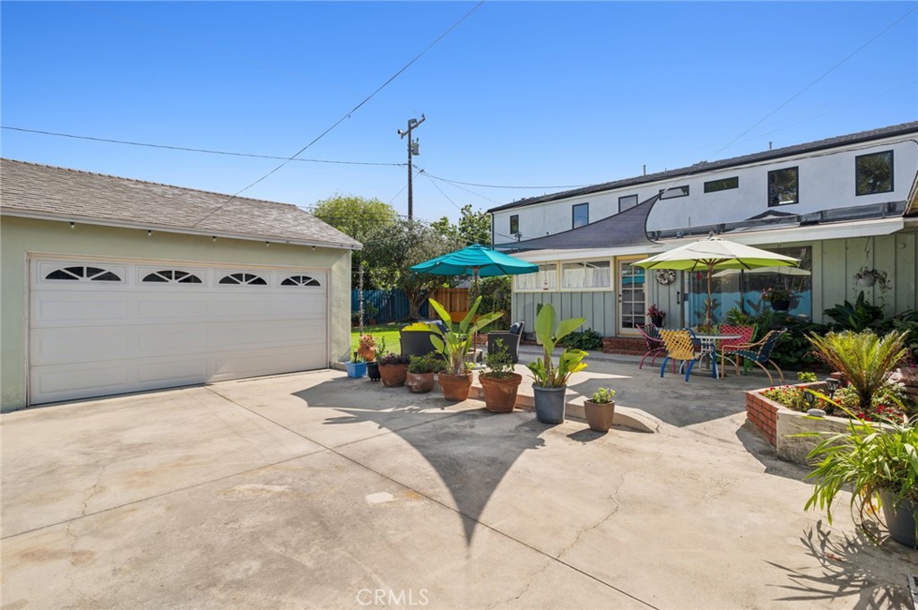 476 Costa Mesa Street